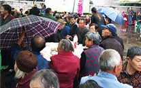 AG尊时凯龙人生就博官方网站集团开展“重阳感恩敬老”活动